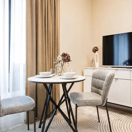 Bright Near Old Town By Vandore Heritage Appartement
